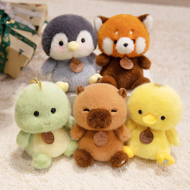 Animais Sentados Fofos – Pelúcias de Panda Vermelho, Raposa, Bicho-Preguiça, Gato, Capivara e Porquinho | Brinquedo de Pelúcia Macio para Crianças