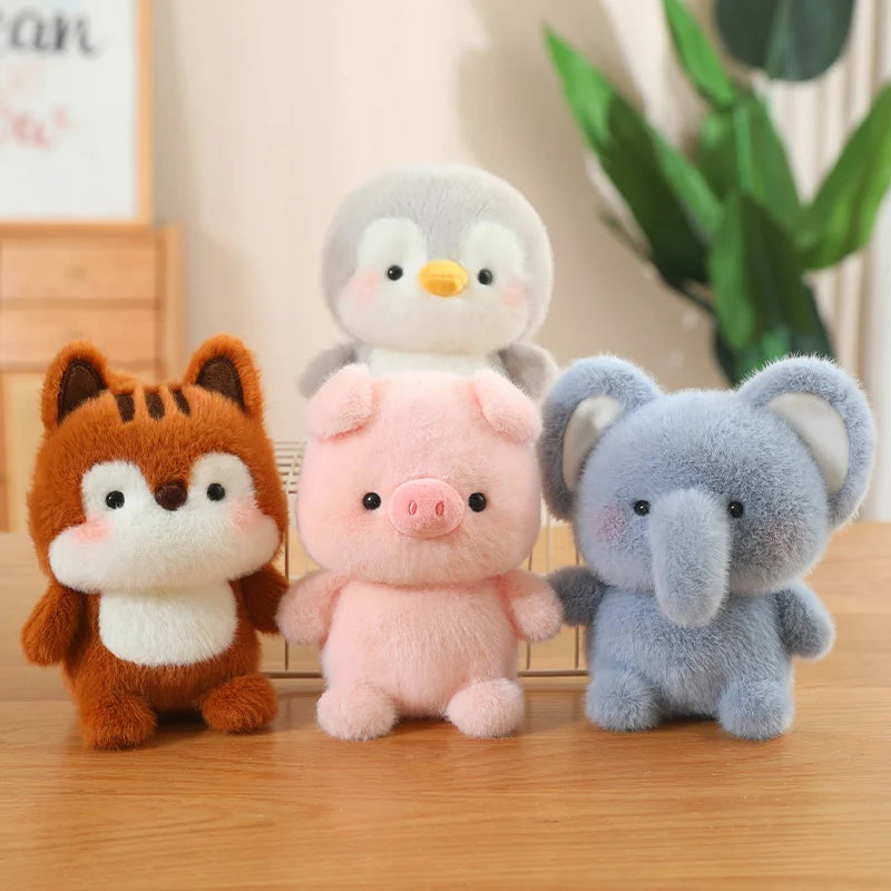 Animais Sentados Fofos – Pelúcias de Panda Vermelho, Raposa, Bicho-Preguiça, Gato, Capivara e Porquinho | Brinquedo de Pelúcia Macio para Crianças