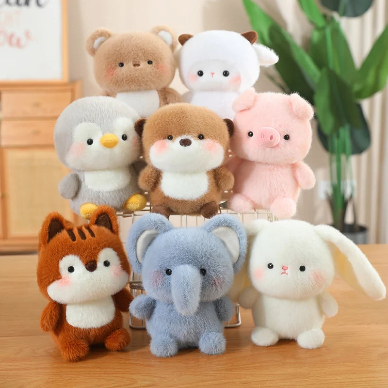 Animais Sentados Fofos – Pelúcias de Panda Vermelho, Raposa, Bicho-Preguiça, Gato, Capivara e Porquinho | Brinquedo de Pelúcia Macio para Crianças