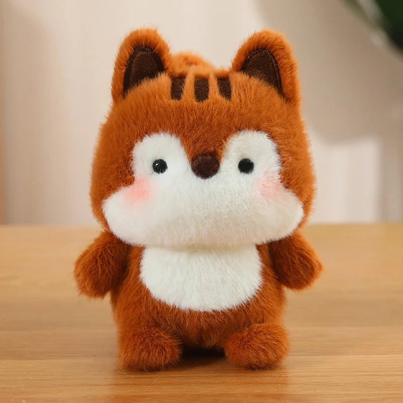 Animais Sentados Fofos – Pelúcias de Panda Vermelho, Raposa, Bicho-Preguiça, Gato, Capivara e Porquinho | Brinquedo de Pelúcia Macio para Crianças